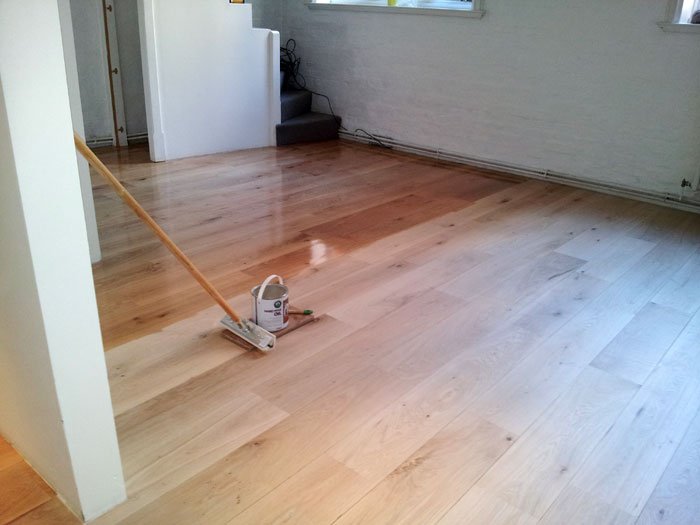 Wood floor oiling